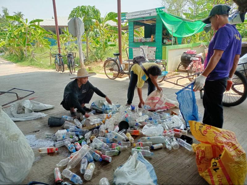 : รับซื้อขยะรีไซเคิลกับสมาชิกธนาคารขยะตำบลโพธิ์ใหญ่